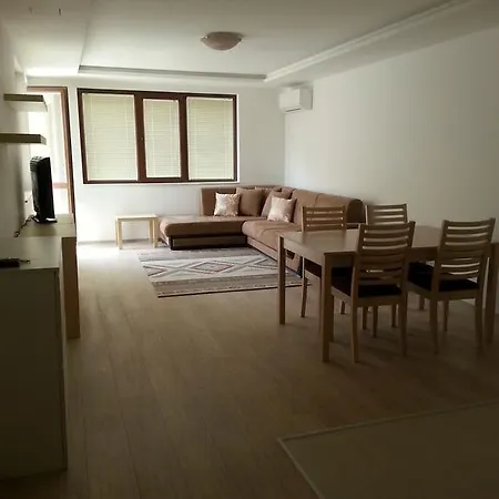 公寓 蒂拉公寓酒店 瓦爾納